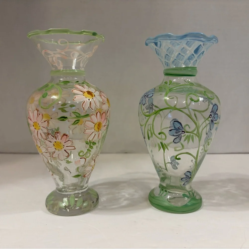 Vintage Tracy Porter boho hand painted floral design set of 2 glass bud vases